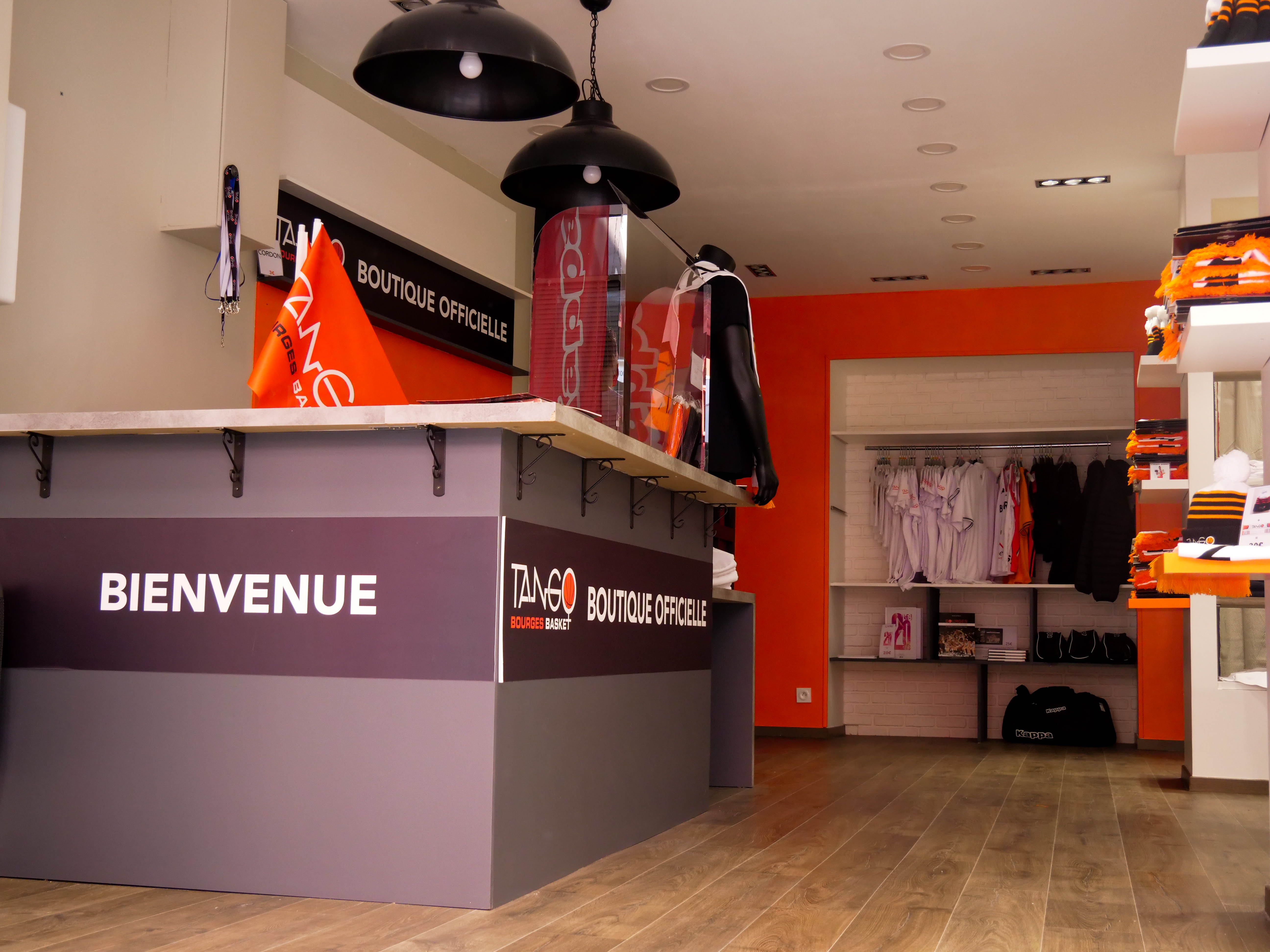 P1011044.jpg (971 KB)